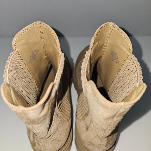 Marc Fisher LTD Hadria Ankle Boot Womens 8 Natural Tan Suede Chelsea Cap Toe - Picture 9 of 14